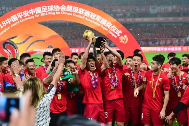 武汉高温湿度持续升高，预报将迎小雨缓解炎热