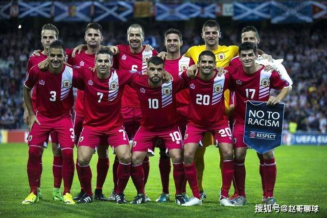 王毅与美国驻华大使庞德伟举行会谈